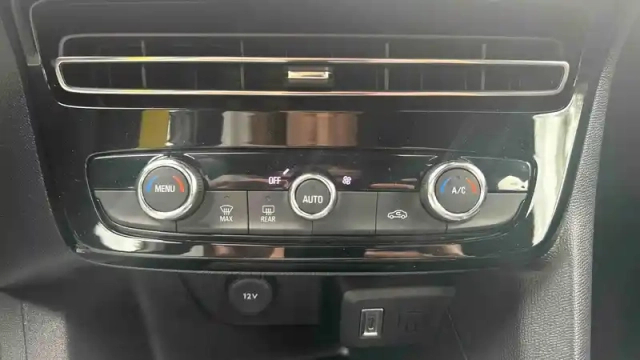 Opel Mokka 1.2 turbo hybrid 136 ch e-dct6 — photo 112