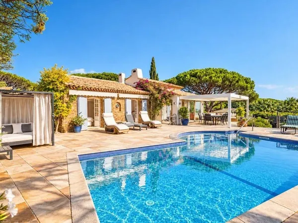 Villa 6 pièces 195 m²