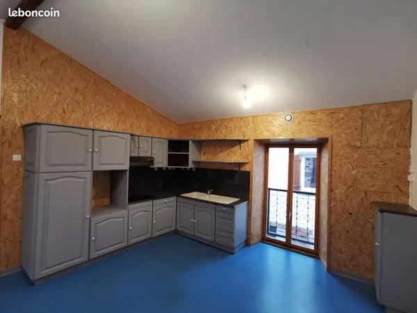 Maison de 95 m2 à Chatel giyon