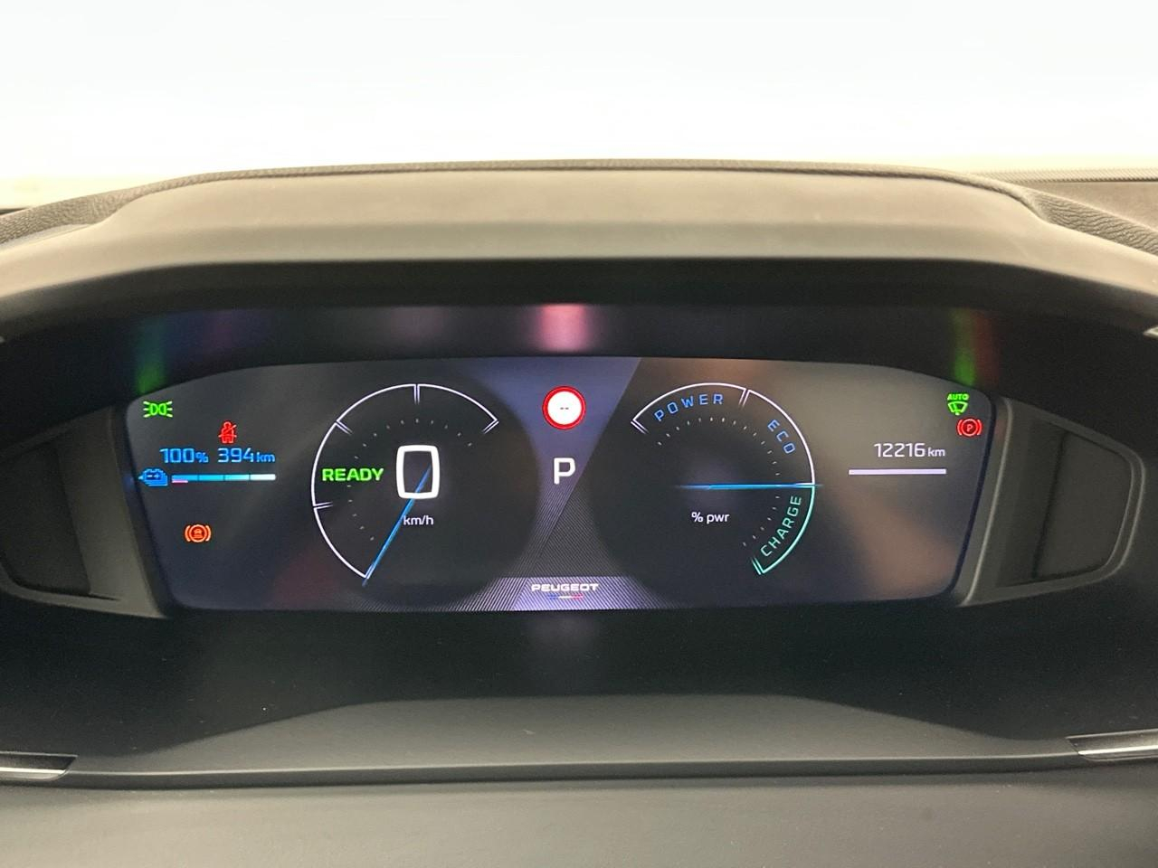 Peugeot 2008 electrique 54 kwh 156 ch allure — photo 21