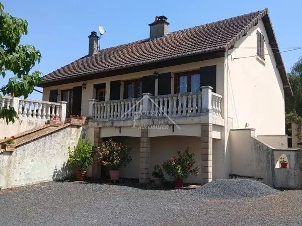 Maison 8 pièces 110 m²