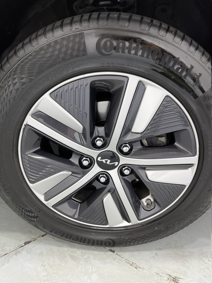 Kia Niro — photo 35