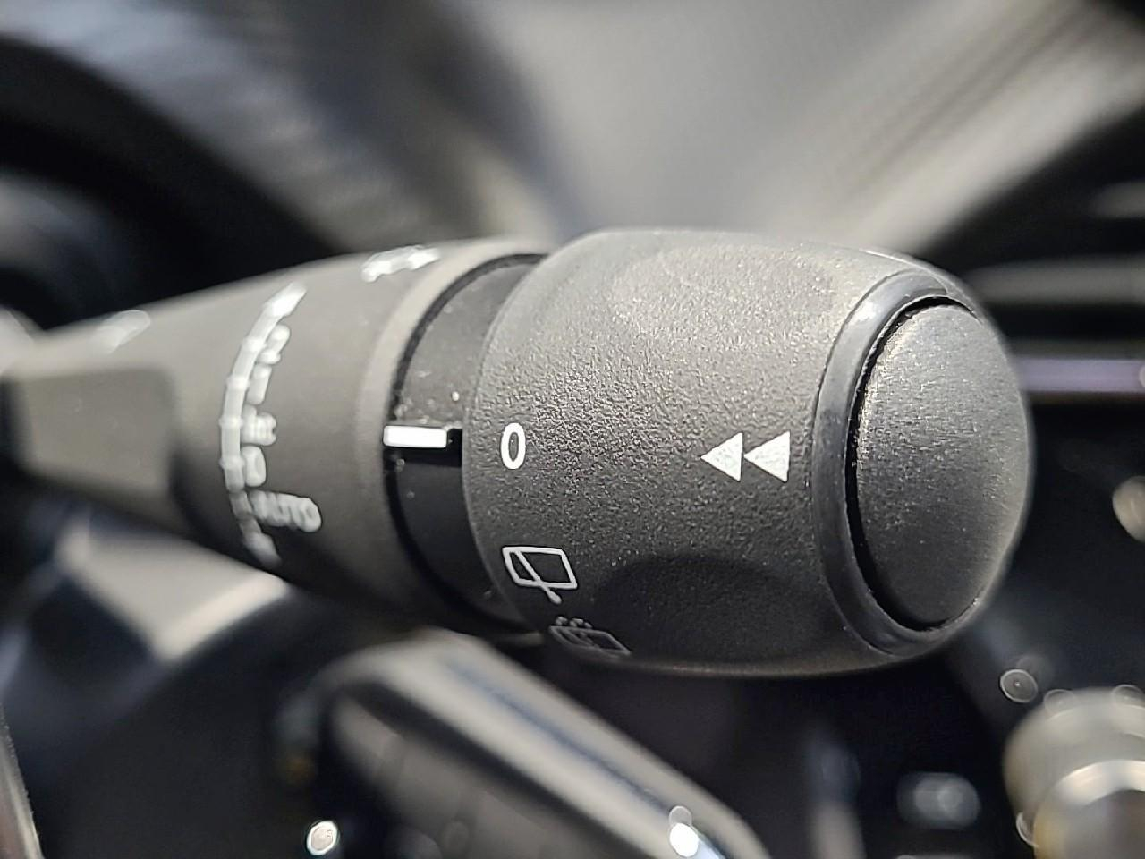 Peugeot 2008 hybrid 145 ch e-dcs6 allure — photo 21