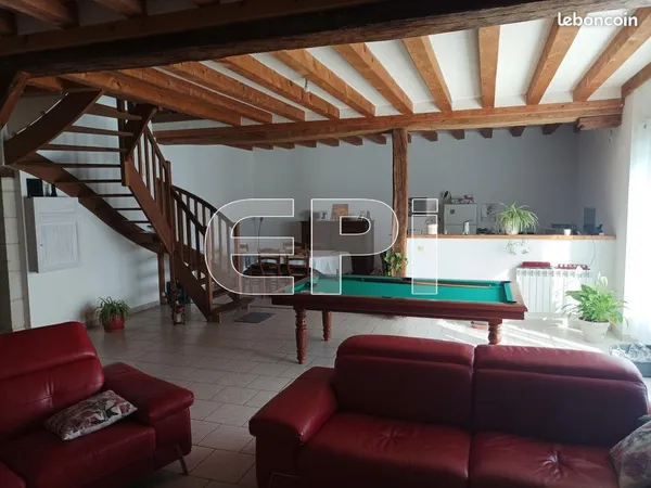 Propriété 9 pièces 255 m²