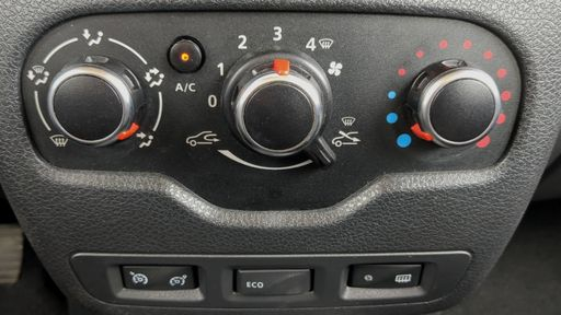 Dacia DOKKER 1.2 TCE 115 - Stepway – 2018 – 116732 km – Essence – Boîte Manuelle — photo 13