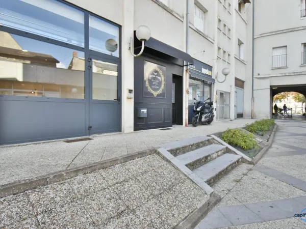 Local 2 pièces 43 m²