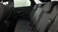 Peugeot 3008 HYBRID 225ch Allure e-EAT8 — photo 13