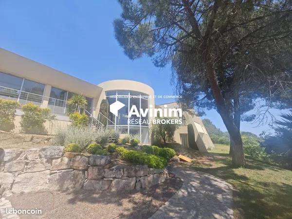 Bureaux 100 m² Valbonne