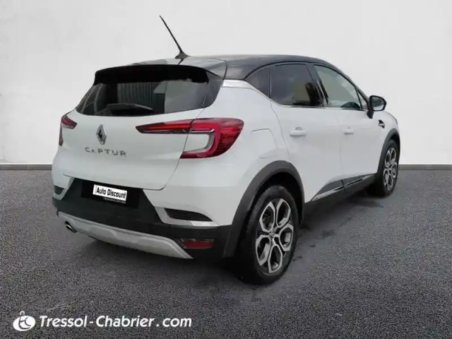 Renault Captur tce 140 edc - 21 intens — photo 13