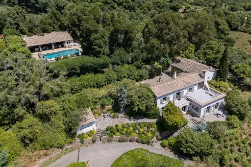 Villa 240 m²
