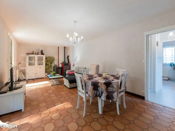 Maison de village 6 pièces 130 m²