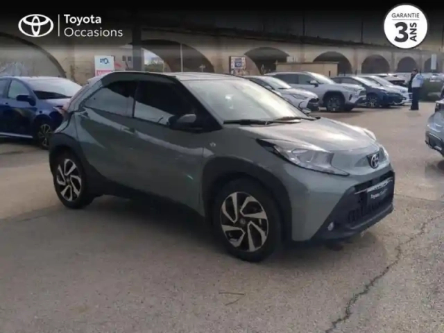 Toyota Aygo X 1.0 vvt-i 72ch design my24 — photo 3