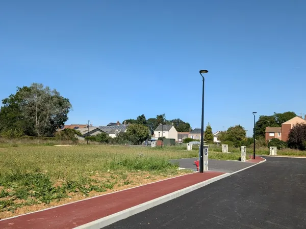 Terrain 608 m²