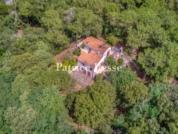Maison 6 pièces 135 m²