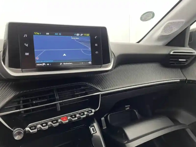 Peugeot 208 electrique 50 kwh 136 — photo 60