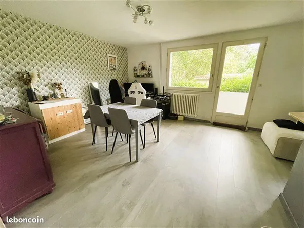 T4 MEUBLÉ 70 m² - BALCON - PARKING PRIVÉ - DPE C - POITIERS