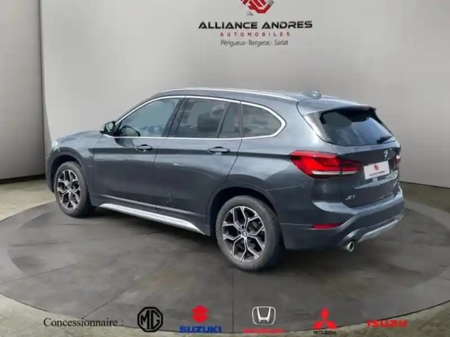 Bmw X1 sdrive18ia 136ch xline dkg7 — photo 3