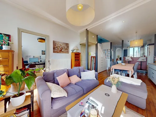 Magnifique duplex T4 climatisé au dernier étage - secteur rue Pichon / Place des Vosges