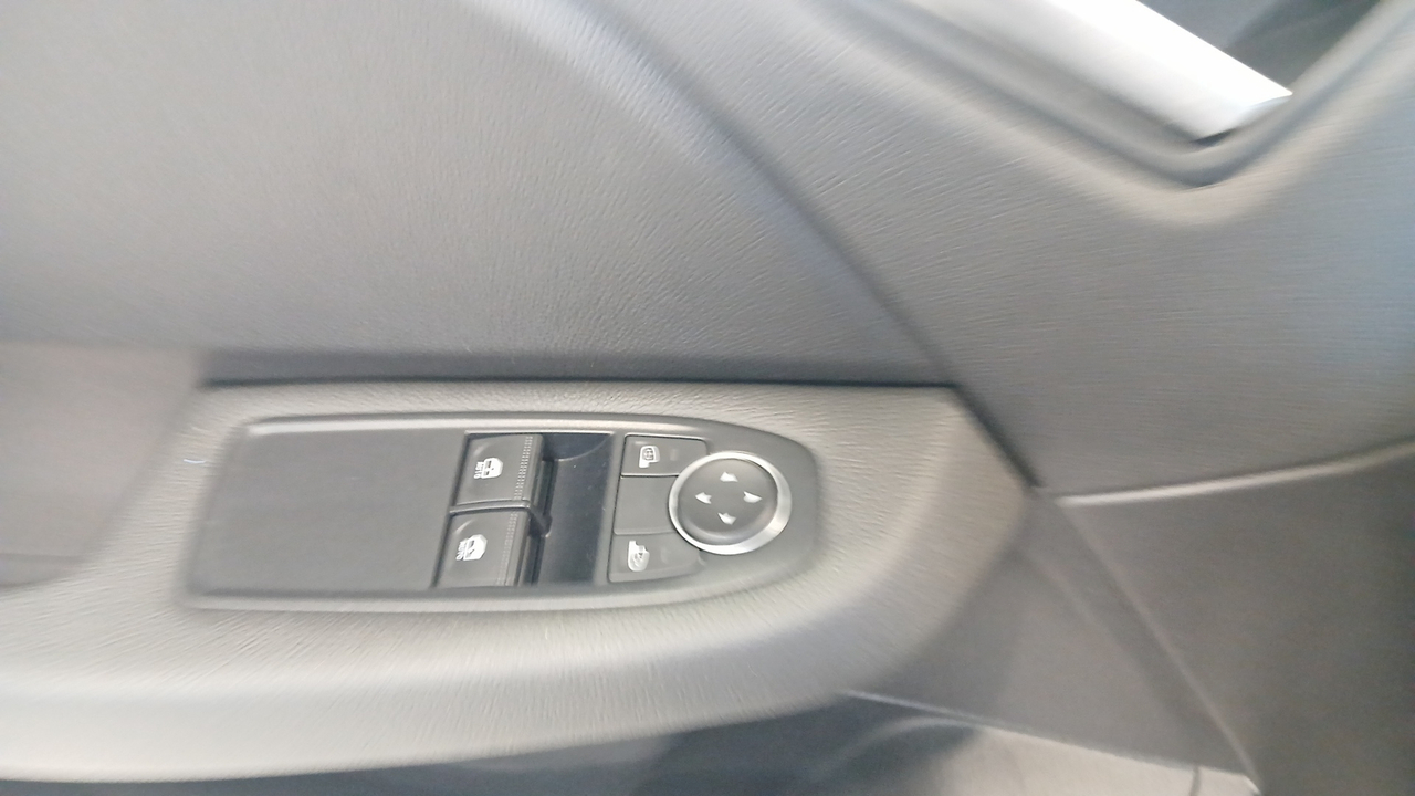 Renault Clio TCe 90 ch GSR2 — photo 17