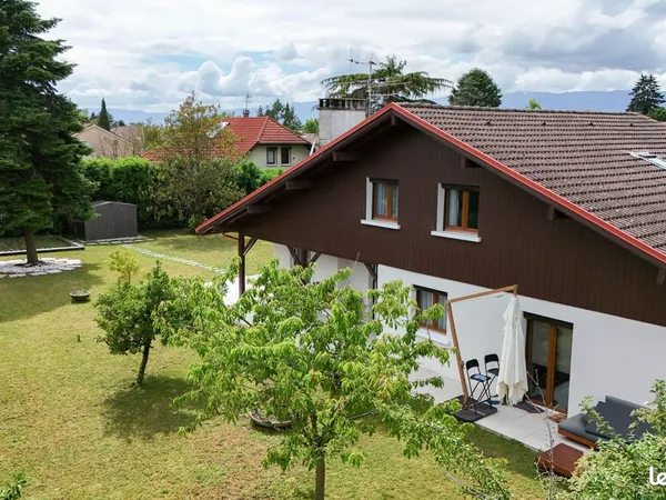 Maison 8 pièces 199 m²