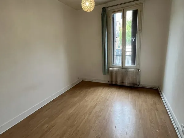 À LOUER - APPARTEMENT 2 PIÈCES DE 26 m² - CHAMPIGNY-SUR-MARNE