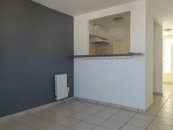 Location année petite maisonnette T3 Canet en Roussillon
