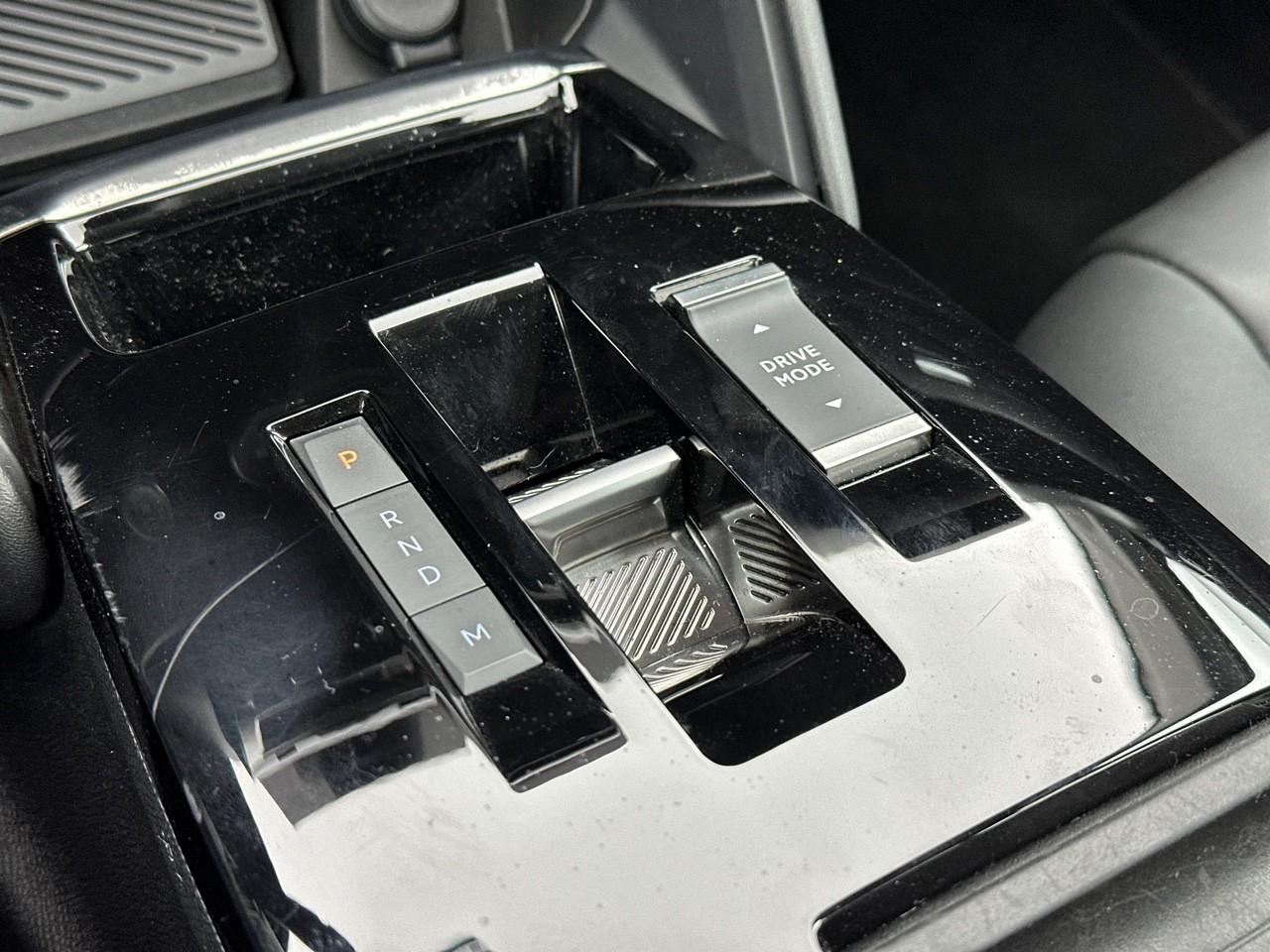 Citroën C4 puretech 130 s&s eat8 shine pack — photo 32