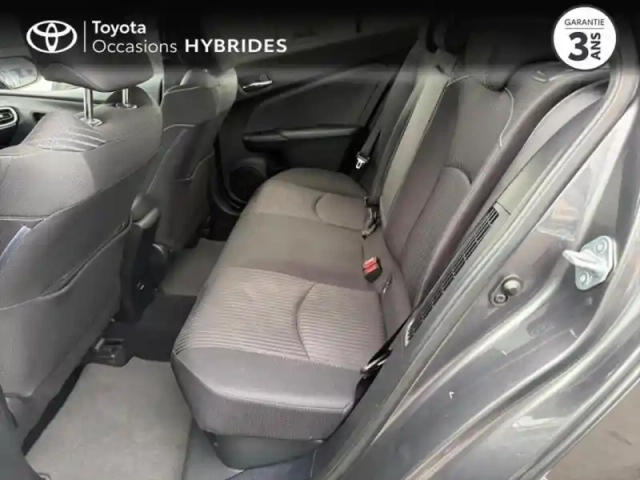 Toyota Prius rechargeable 122h dynamic pack premium mc19 — photo 12