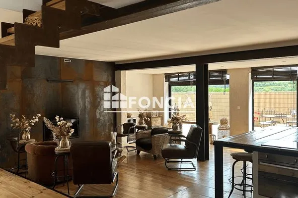 Maison 5 pièces 175 m²