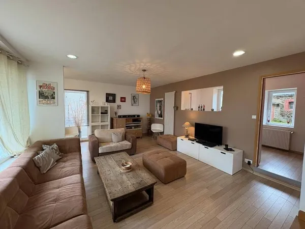 Maison 8 pièces 170 m²