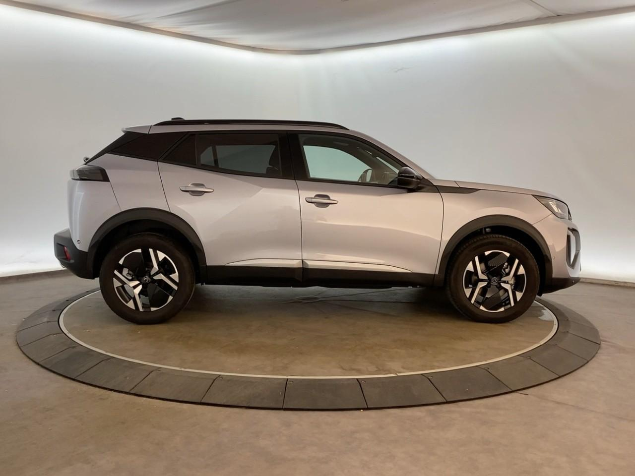 Peugeot 2008 hybrid 145 ch e-dcs6 allure — photo 4