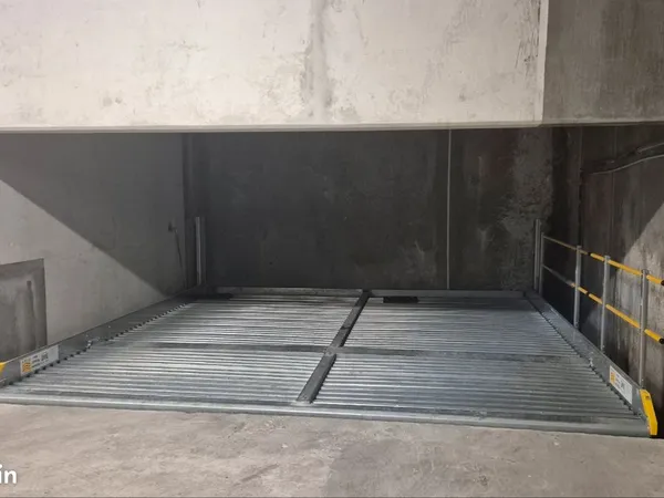 Place de parking Parklift