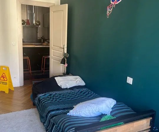 Chambre de 20m2 à louer sur Nice