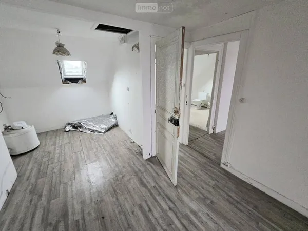 Local commercial 2 pièces 96 m²