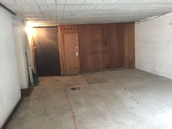 Local d’activité et entrepôt Location Annecy 60m² 600€