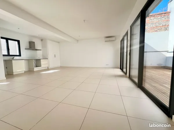 Maison T3 de 80 m² avec terrasses et parking