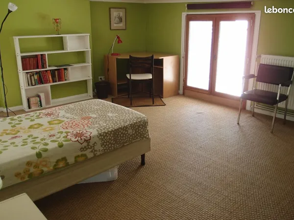 Chambre a louer etudiant (e)