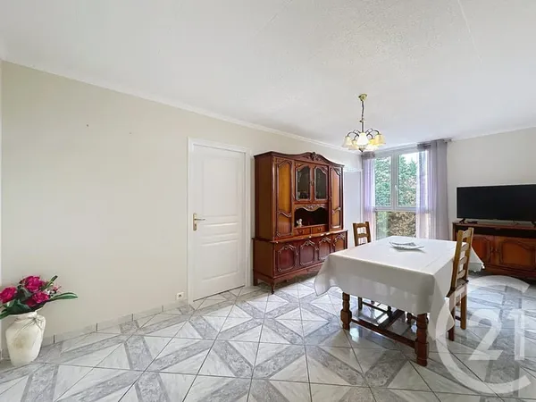 Appartement 4 pièces 67 m²
