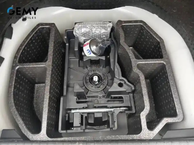 Peugeot 208 puretech 75 s&amp;s bvm5 — photo 22