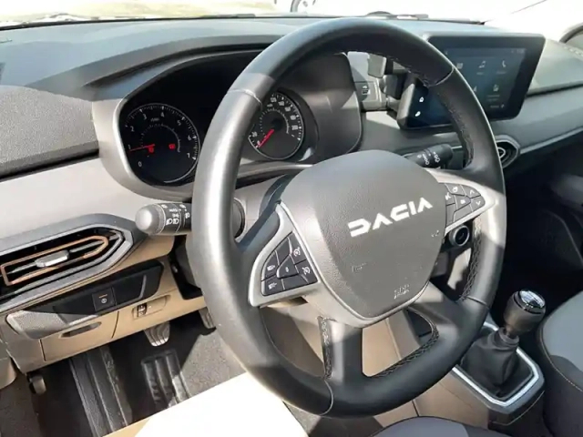 Dacia Sandero tce 90 gsr2 — photo 31