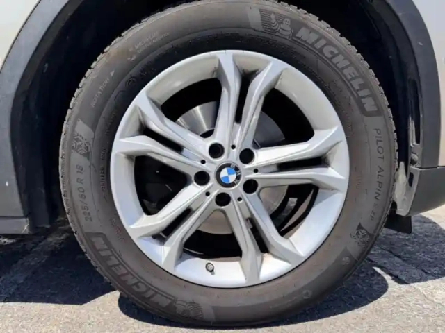 Bmw X3 xdrive20da 190ch luxury — photo 12