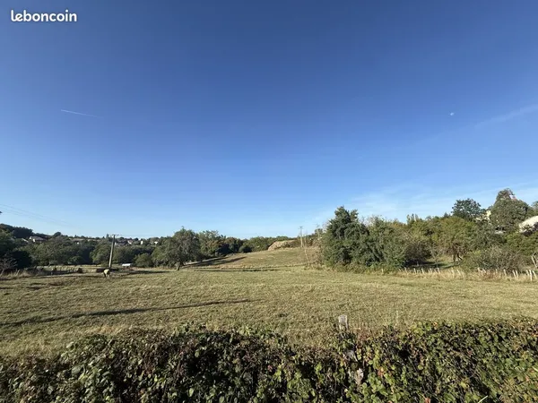Terrain 3767 m² Abrest