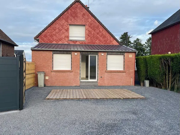 Maison à louer entièrement rénovée