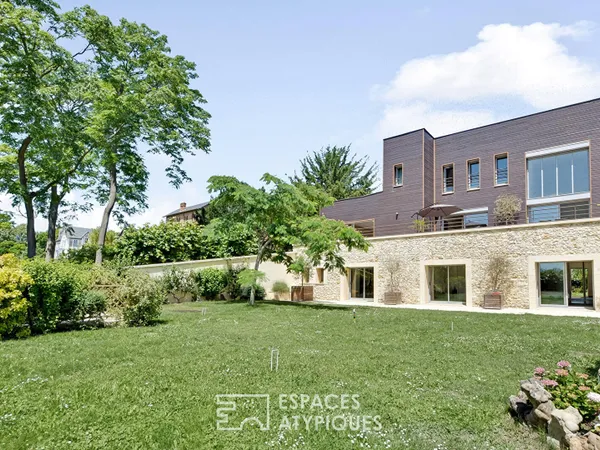 Maison contemporaine avec vue sur la Seine et piscine intérieure