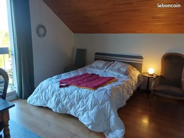 Chambre a louer dans maison avec grand jardin
