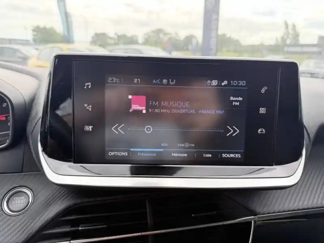 Peugeot 2008 puretech 100 s&amp;s bvm6 — photo 15