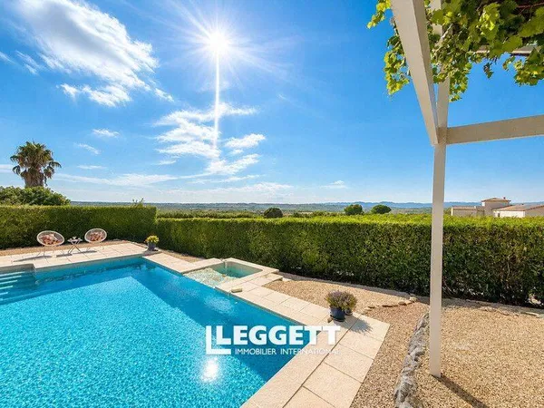 Maison 5 pièces 180 m²