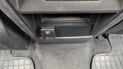 Land Rover Discovery Sport 2.0 TD4 150 BVA9 - SE – 2018 – 103000 km – Diesel – Boîte Automatique — photo 12