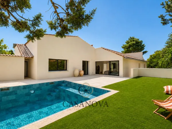 Maison 6 pièces 216 m²