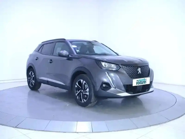 Peugeot 2008 puretech 130 s&amp;s eat8 — photo 4